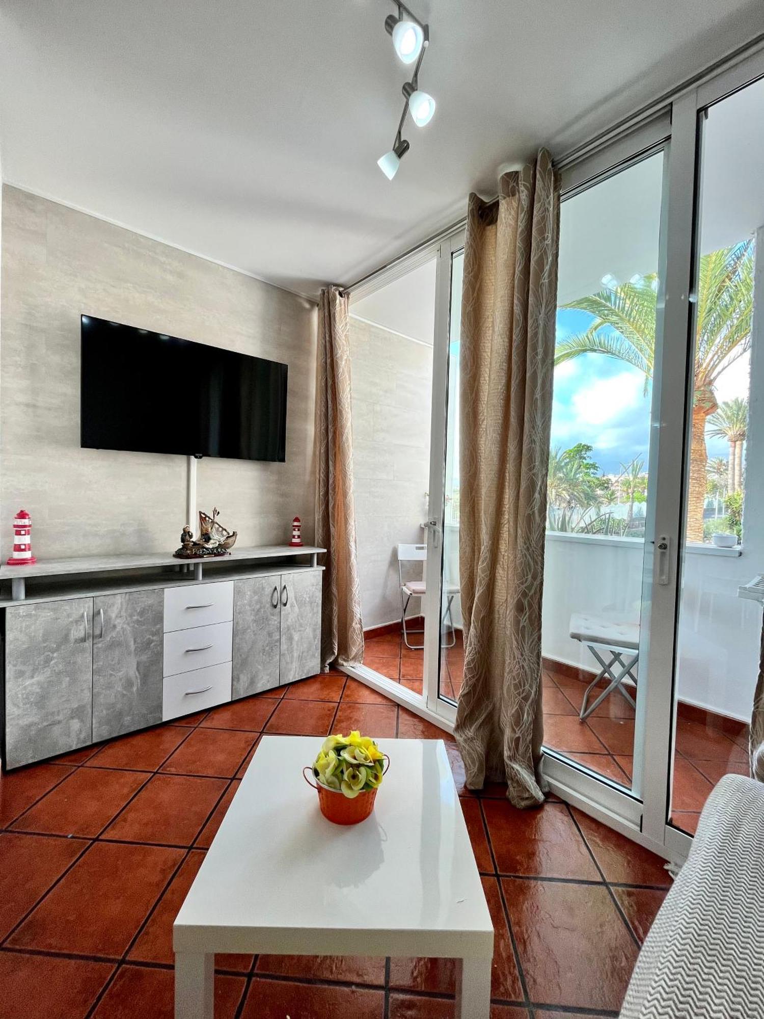 Primavera Holiday Apartment Arona  Esterno foto